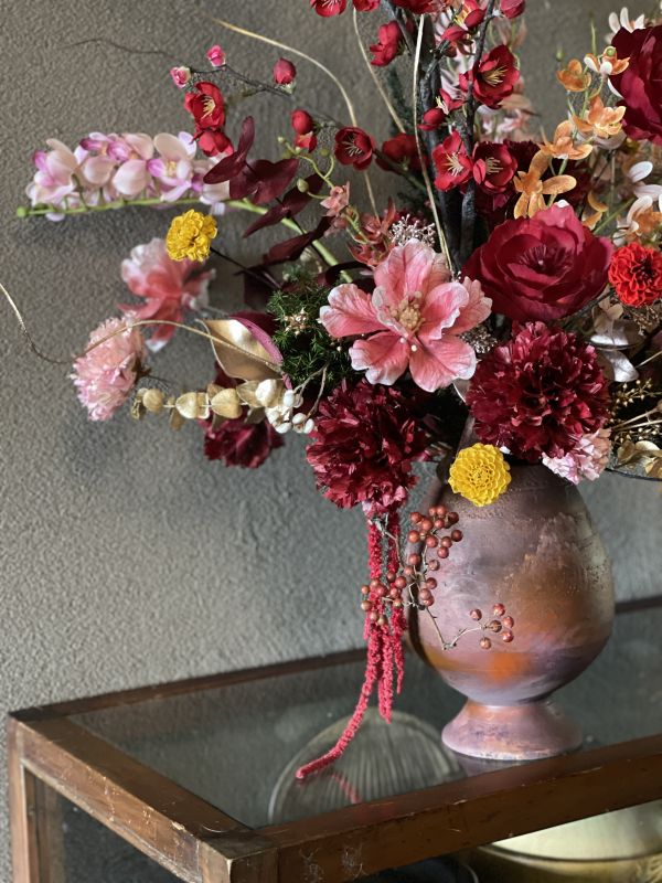 大型永生桌花 (含手作木質花器) 新年桌花,  不凋花, 乾燥花, 索拉花, 仿真花, 永生花,永生花課程,新年花禮, chinesenewyeargift, 過年居家布置, 過年花禮, 乾燥花, 擬真花, 日本大地農園, 玄關花, 茶几花