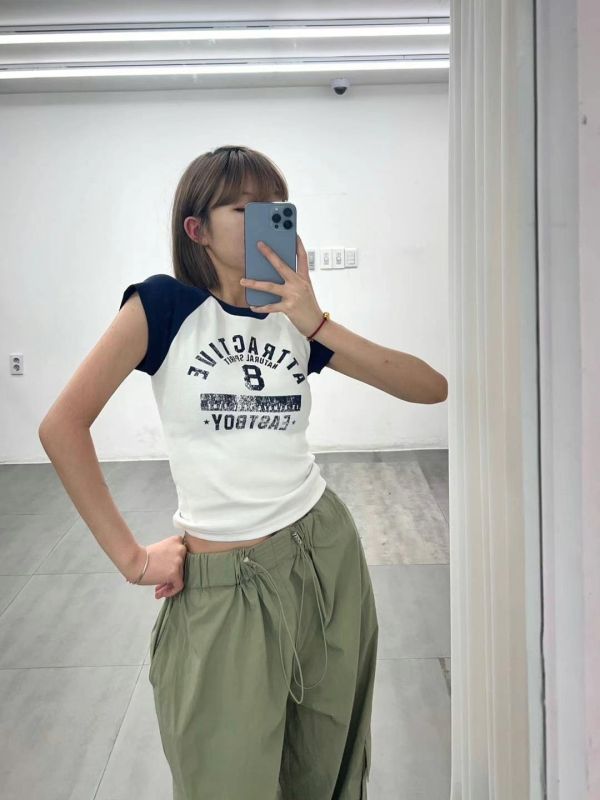 Q3.字母短袖Ｔ 