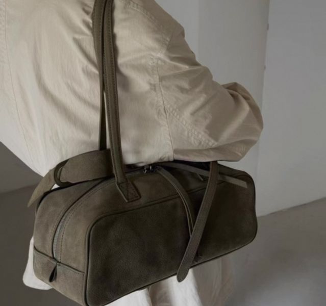 V031.水洗牛皮長提包（沙發感皮革） 