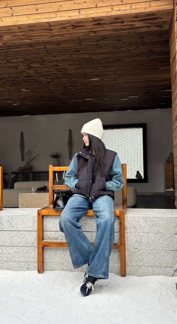 鴨絨背心＋高領打底上衣（黑） 