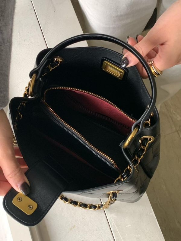 時尚牛皮菱格鏈包 