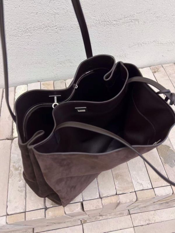 牛皮拼磨砂質感包 