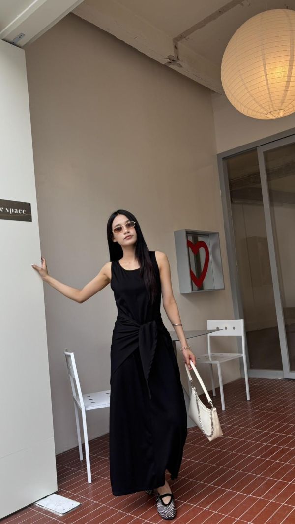 綁帶披肩背心洋裝（黑色） 