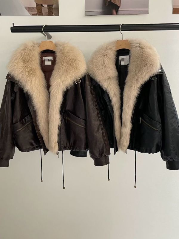 V016.鵝絨狐狸毛外套 