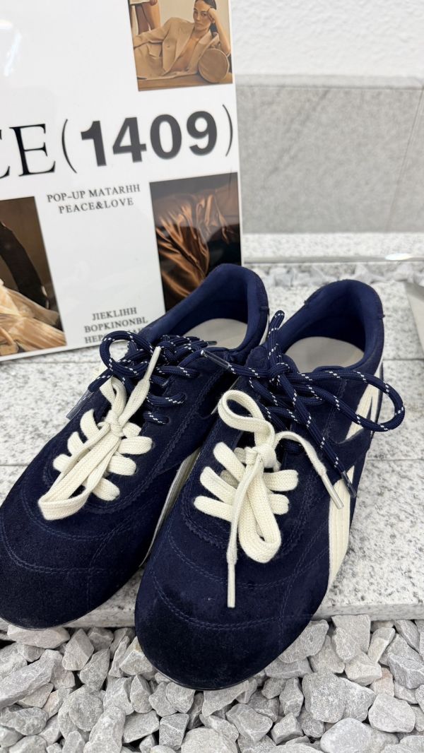 翻毛牛皮德訓鞋 