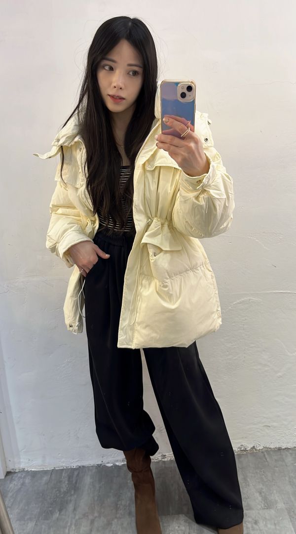 白鴨絨90%縮腰外套 