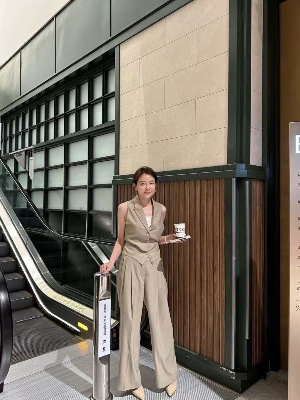 俐落感剪裁套裝 