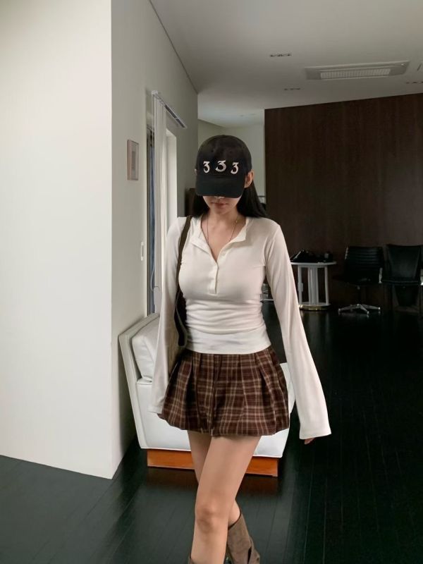 H06.羊毛18%排釦衣 