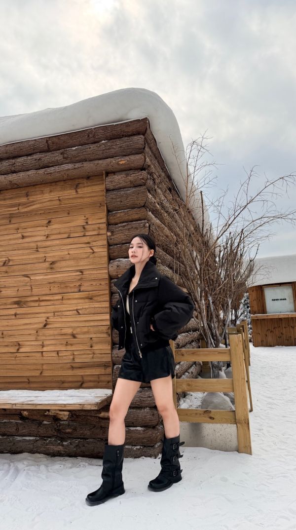 90%鴨絨狐狸毛外套（黑色） 