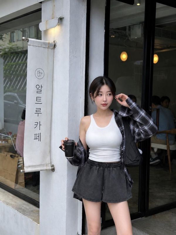 水洗鬆緊短褲 