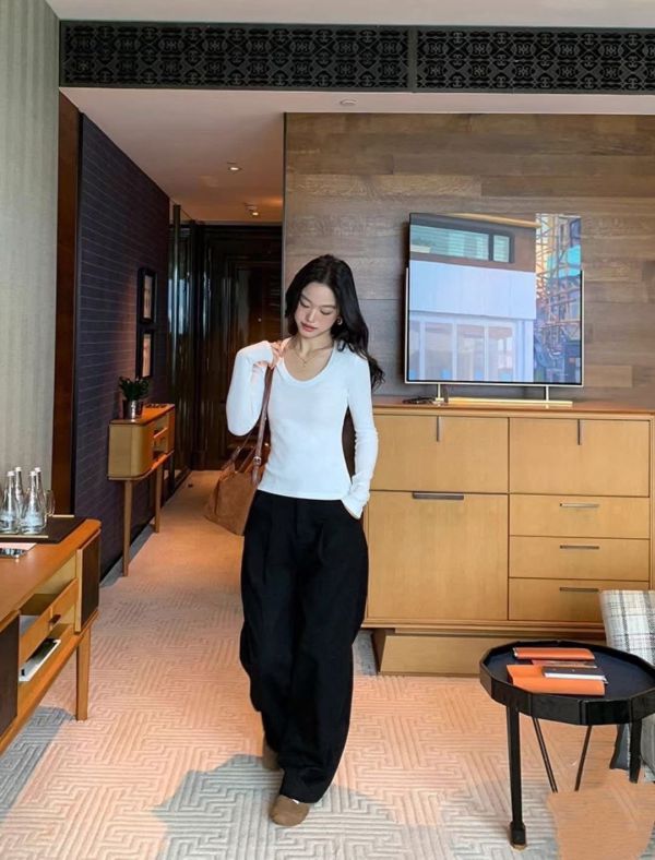 蛋白羊絨打底上衣 