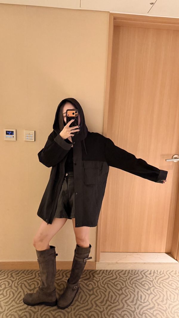 T04.拼接連帽衣外 