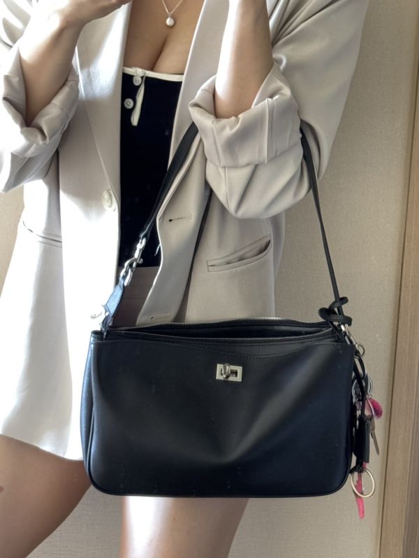 K12.牛皮鎖釦凱莉包 