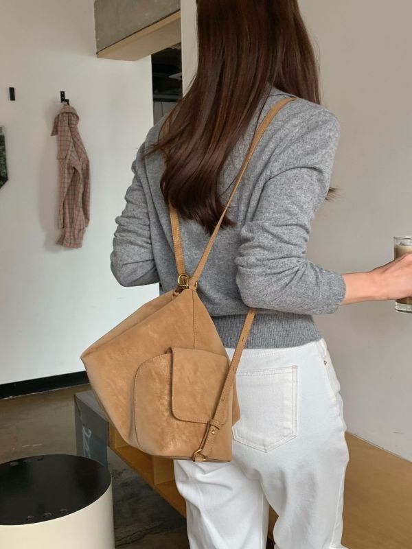 檔口獨家訂製三用擦牛皮包（奶茶色） 