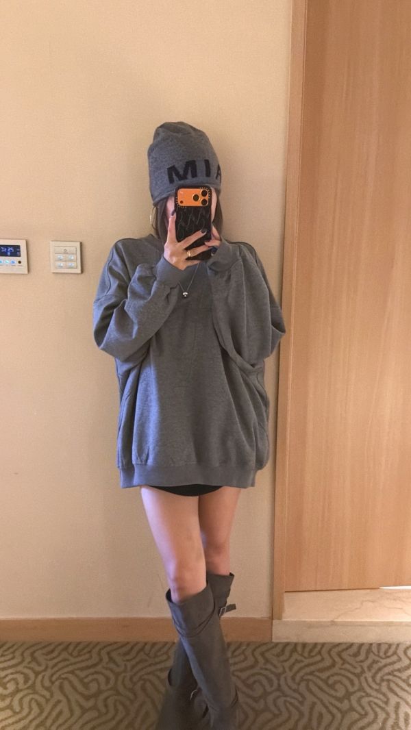 T06.空氣棉圓領衣 