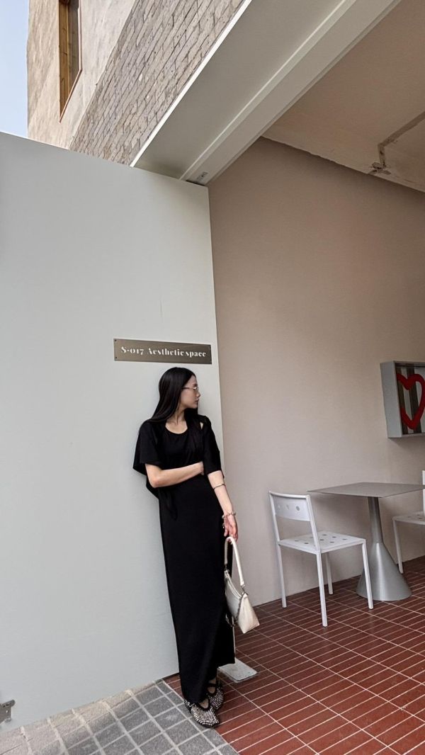 綁帶披肩背心洋裝（黑色） 