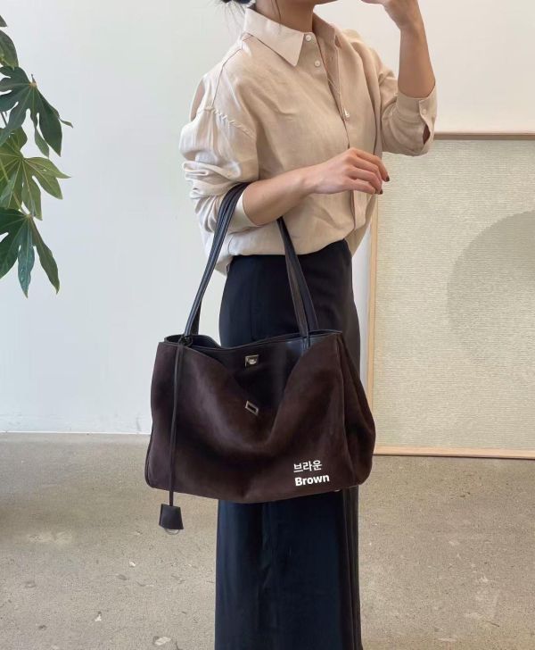 牛皮拼磨砂質感包 