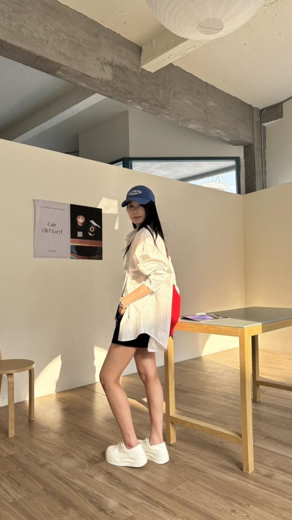 線條側釦襯衫（白色） 