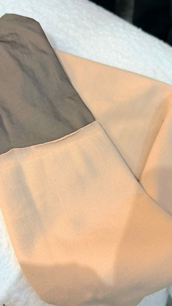 收腰提臀加榮黑絲透膚褲襪 