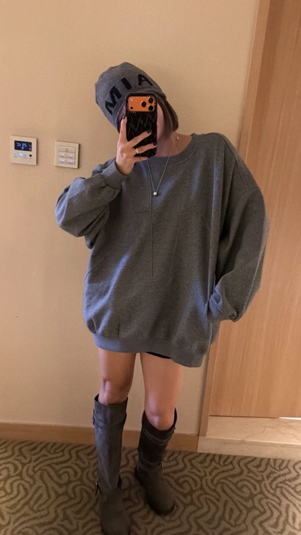 T06.空氣棉圓領衣 