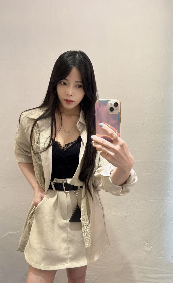 附披肩套裝（杏色） 