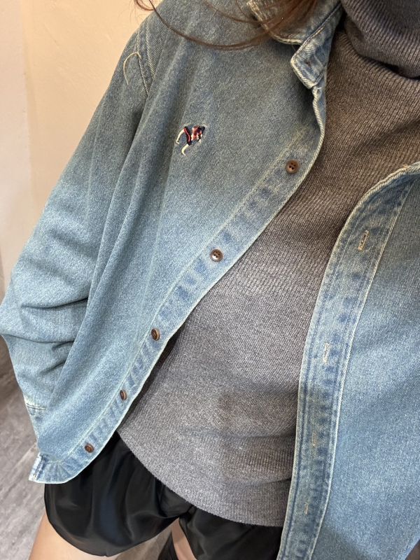 刺繡logo牛仔襯 