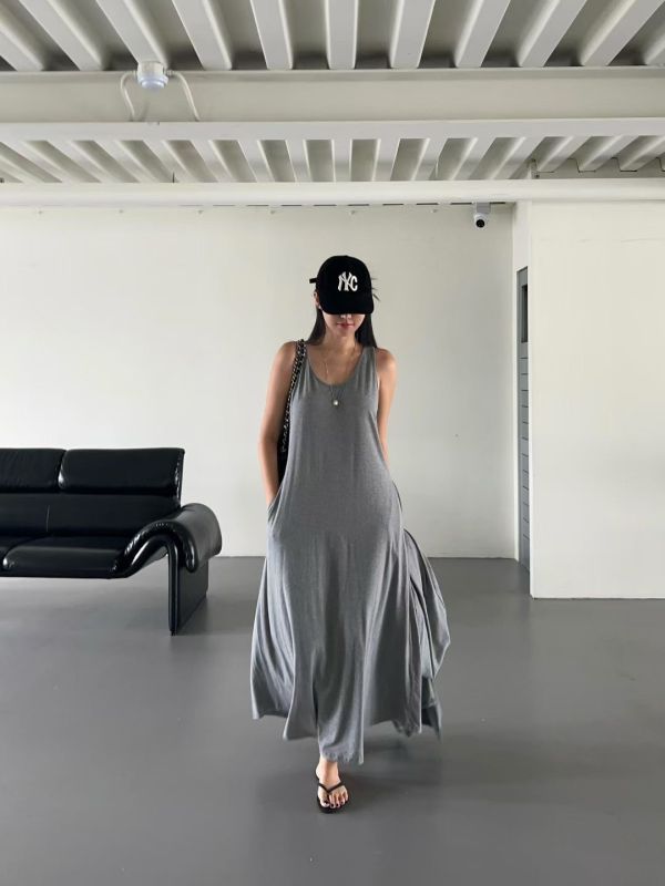 H03.純色長版外套 