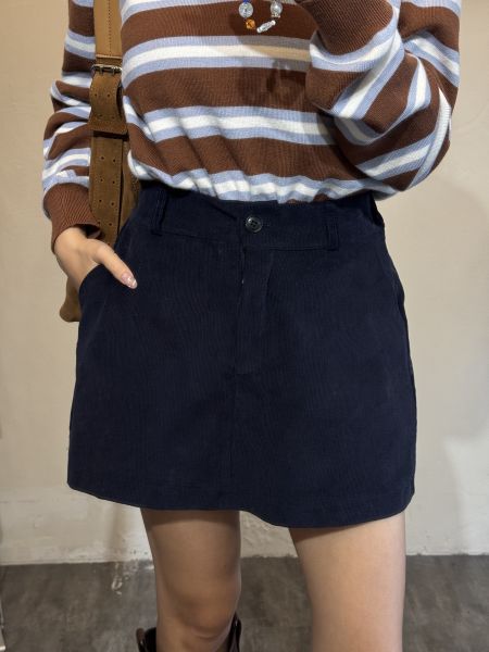 T013.燈芯絨短褲裙 