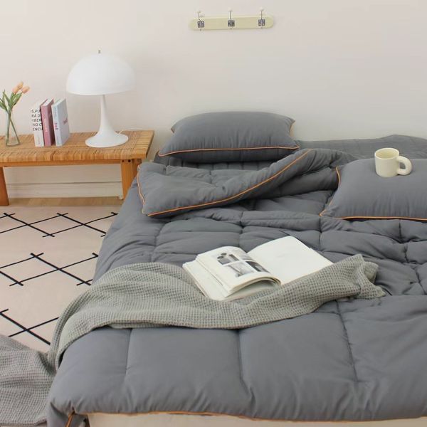 U01.素面滾邊四季被 