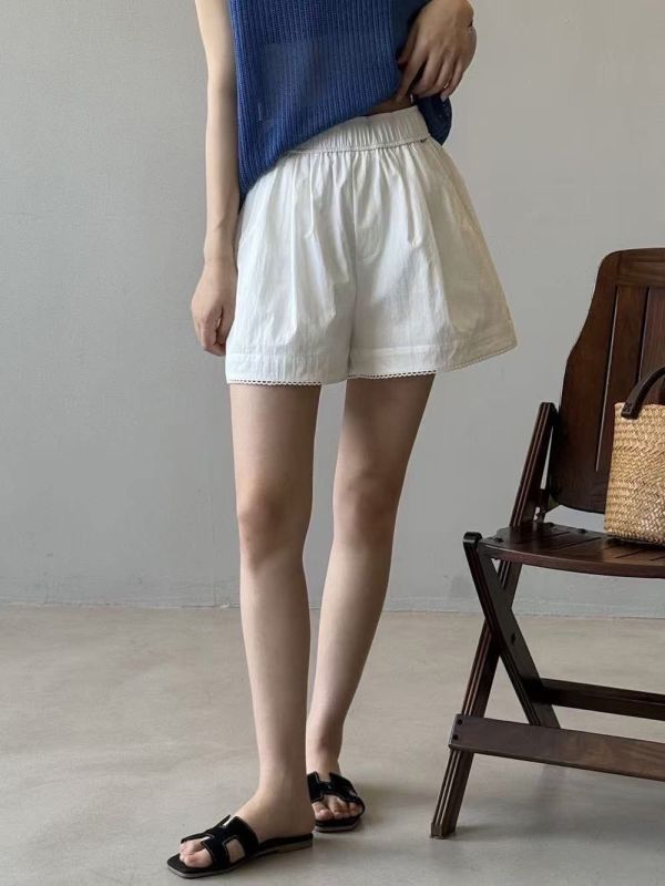小蕾絲短褲 