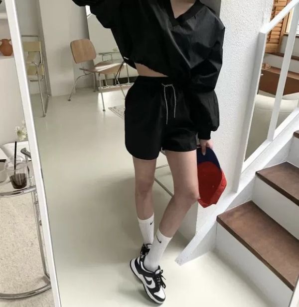 運動風風衣式套裝 