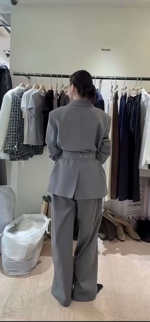附帶收腰西裝外套 