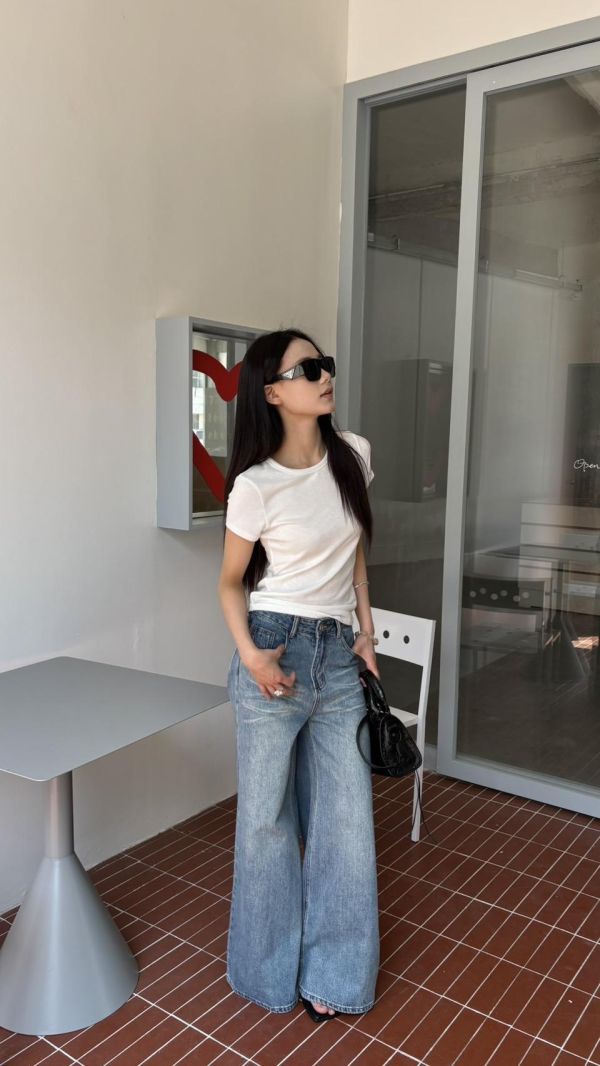 藍色直筒闊腿褲 