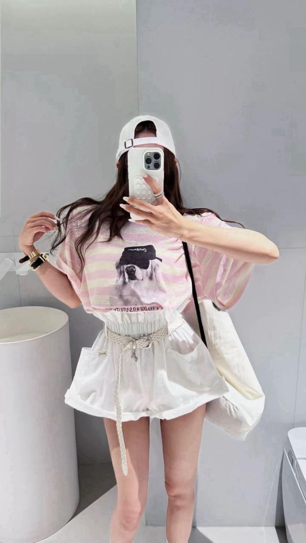 可愛狗狗上衣 