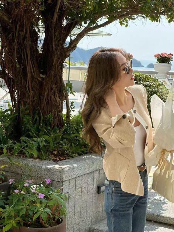 小香短版編織外套 