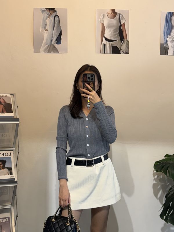 Ｖ領釦針織上衣 