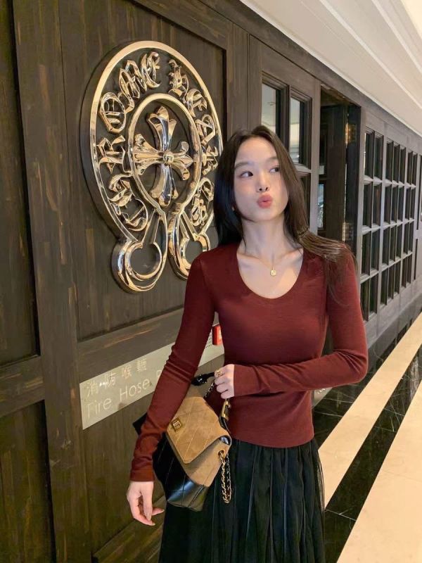 蛋白羊絨打底上衣 