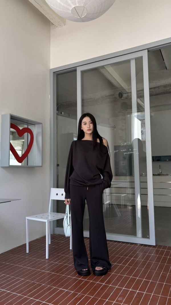 極簡高級斜肩套裝（深灰） 