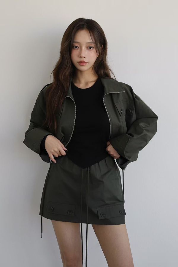 S09.短版抽繩外套 