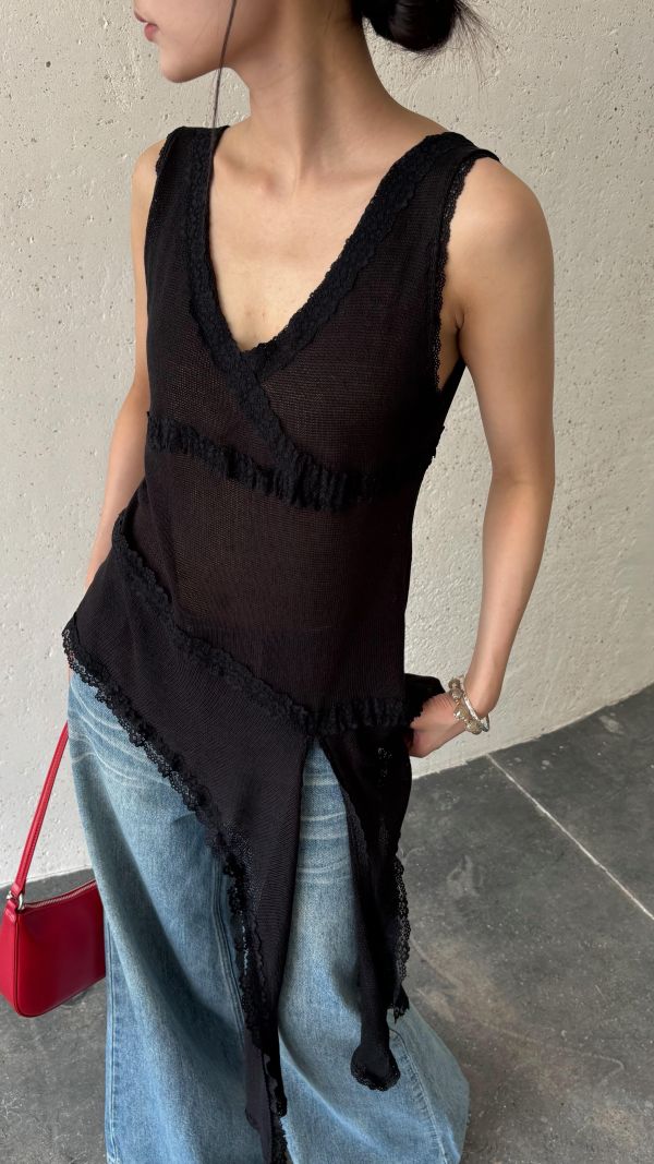 蕾絲拼接背心（黑色） 