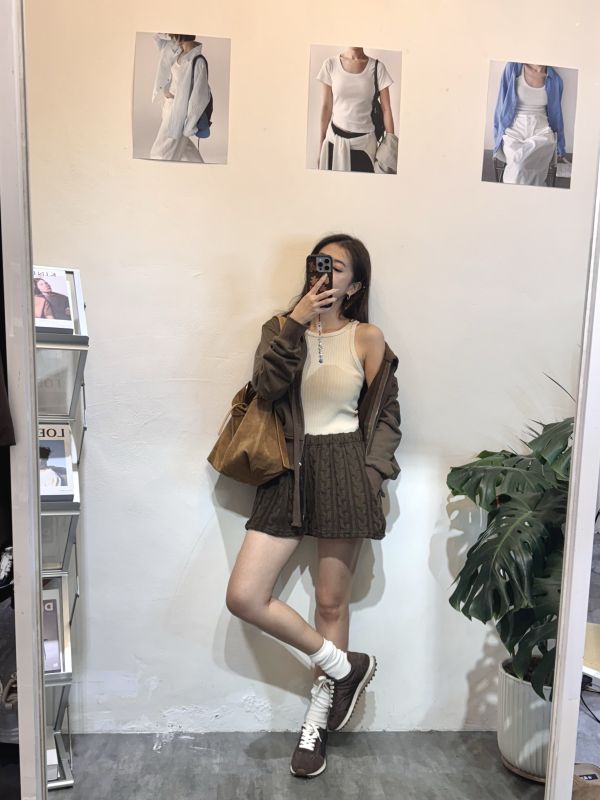 T017.休閒麂皮球鞋 