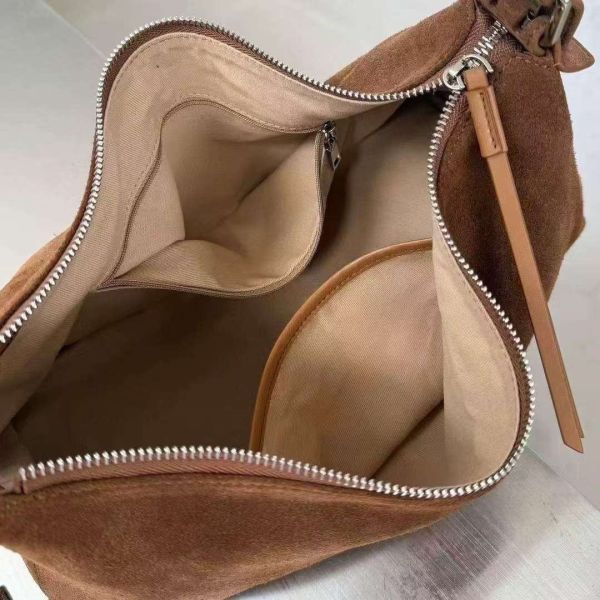 V021.牛皮麂皮單肩斜跨包 