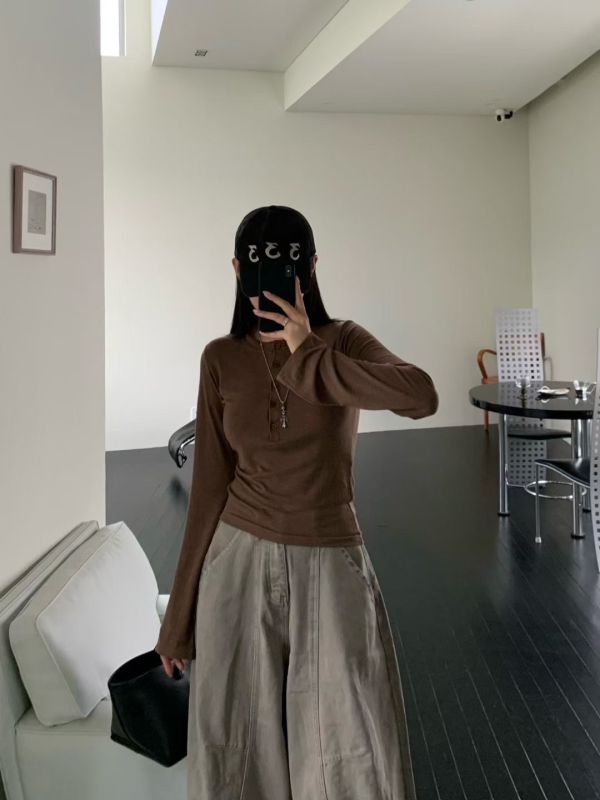 H06.羊毛18%排釦衣 