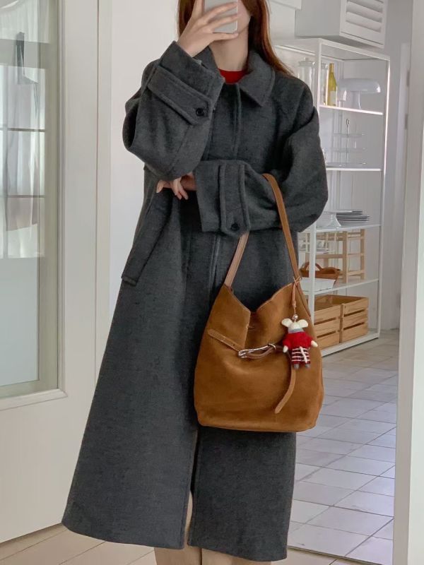 V029.鎖扣麂皮水桶包（牛皮工藝） 