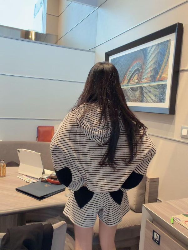 愛心配條紋套裝 