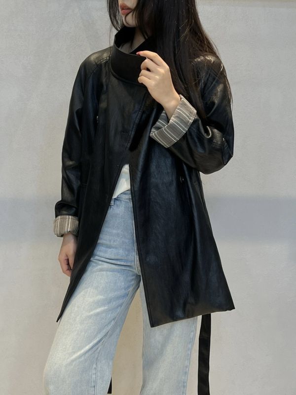 帥氣翻袖皮夾克 