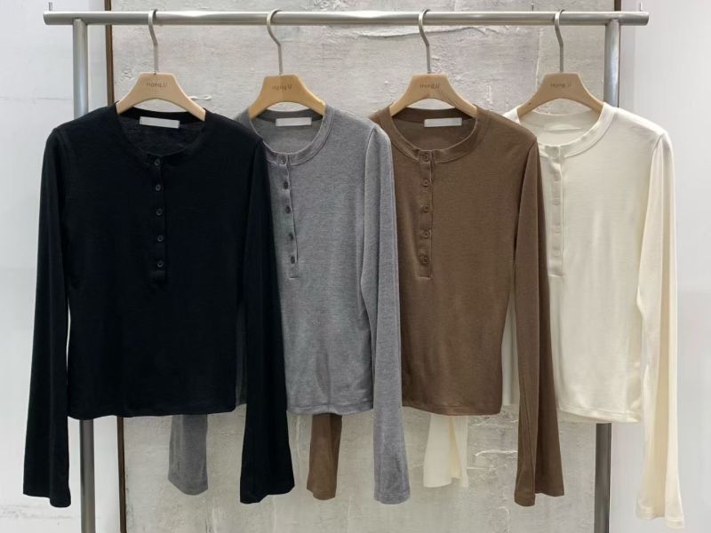 H06.羊毛18%排釦衣 