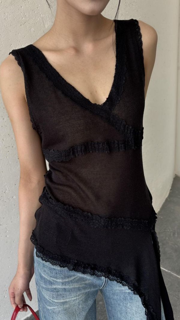 蕾絲拼接背心（黑色） 