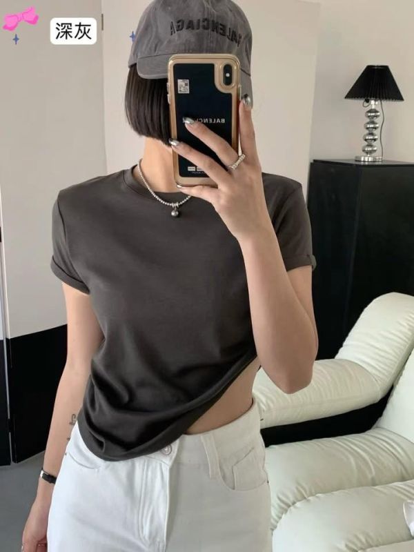 圓領純棉素Ｔ 