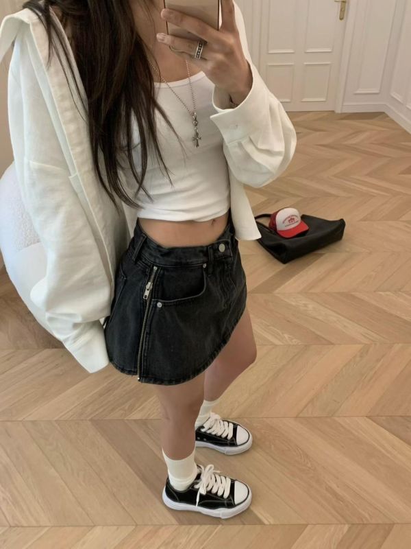 旁拉鍊短褲裙 